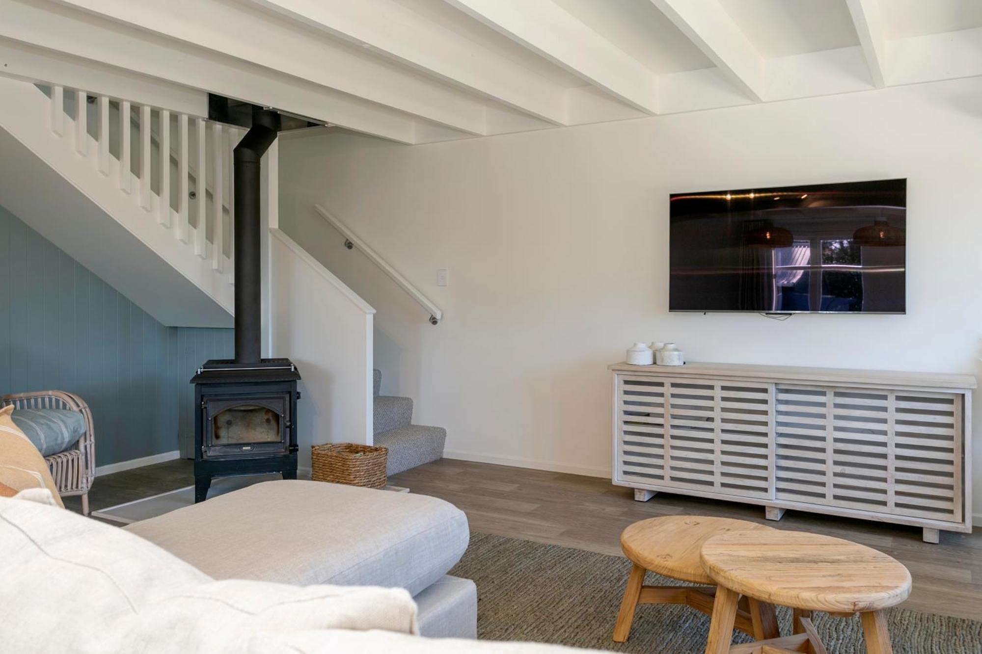 The Quarters Villa Turangi Room photo