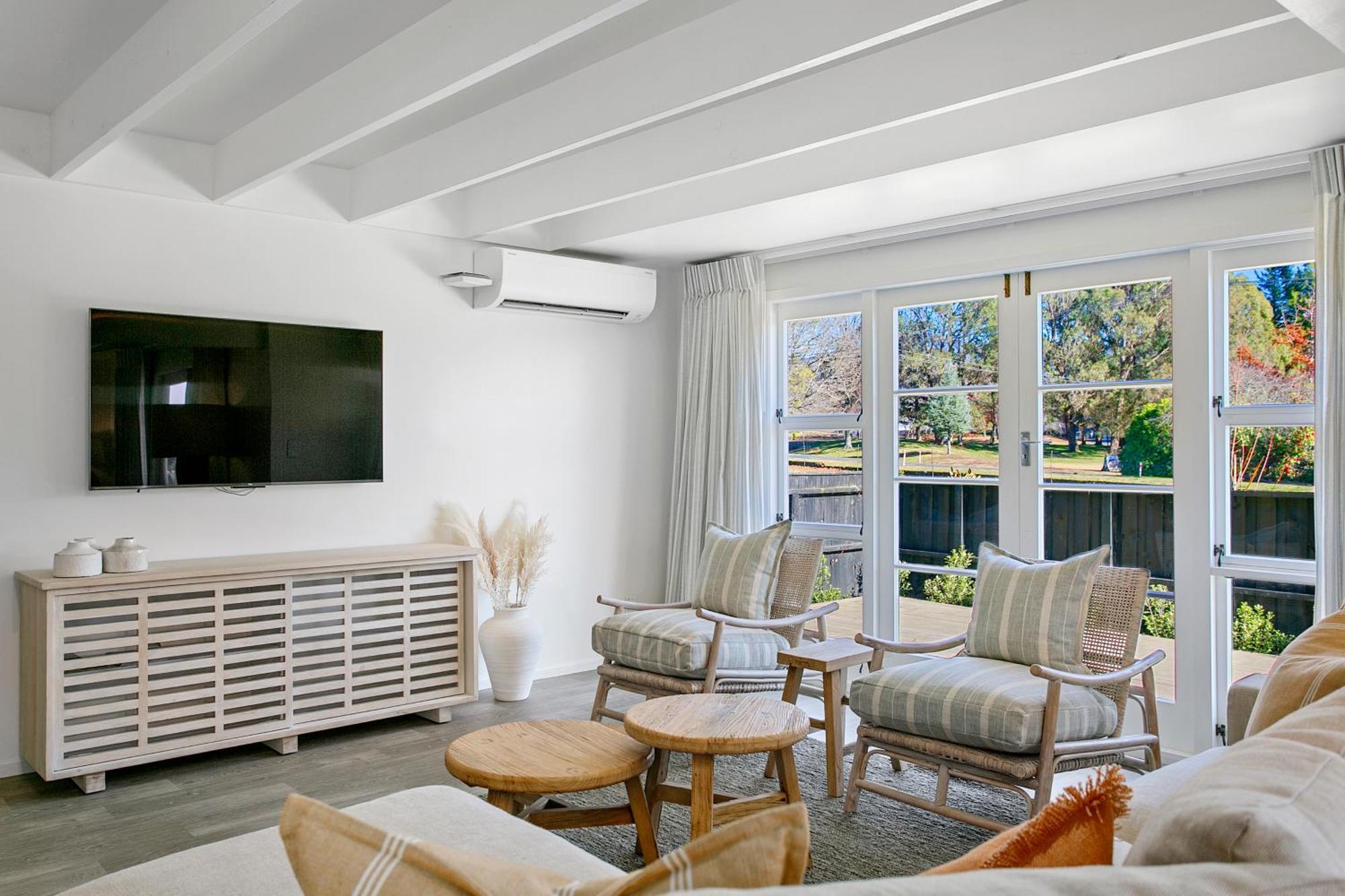 The Quarters Villa Turangi Room photo