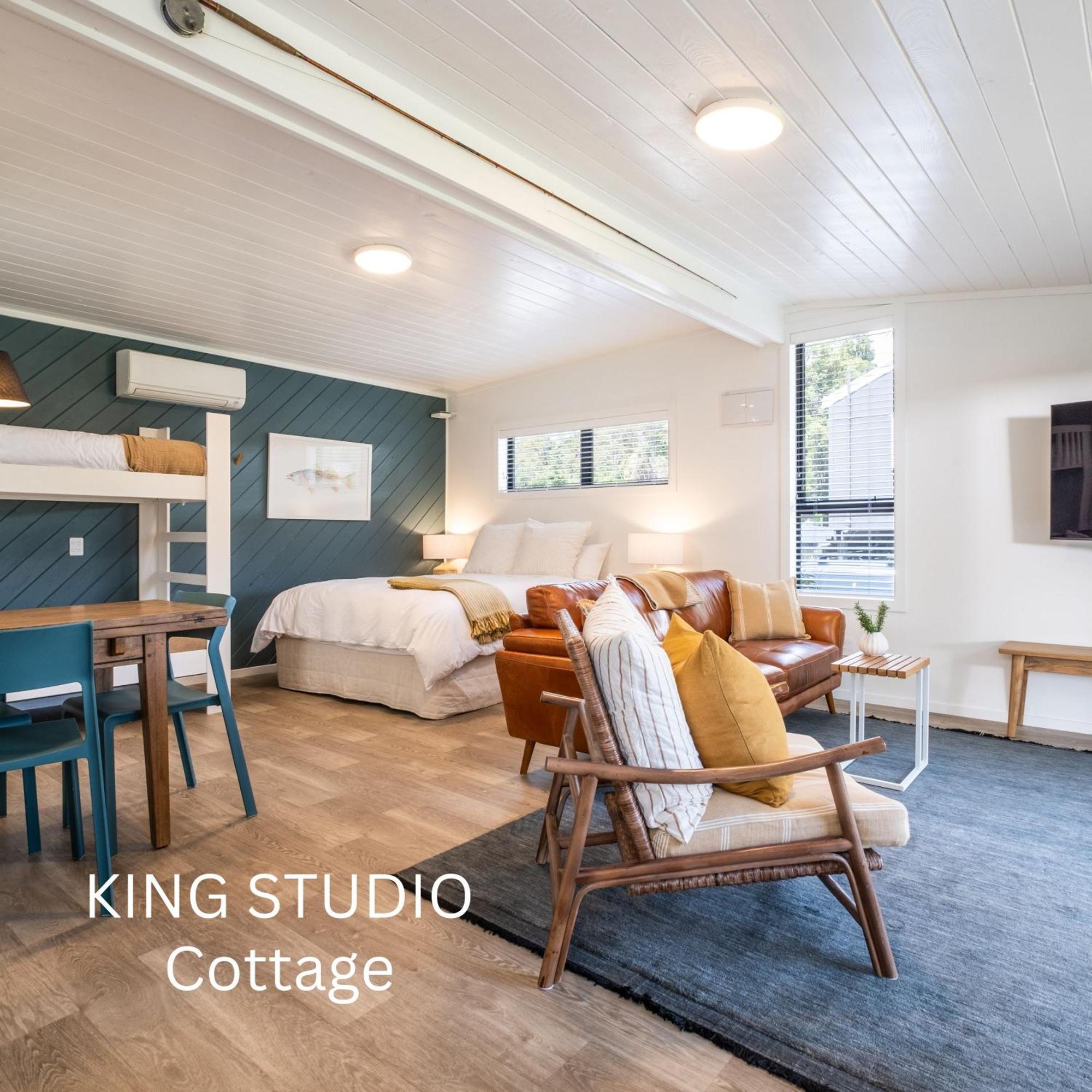 The Quarters Villa Turangi Exterior photo