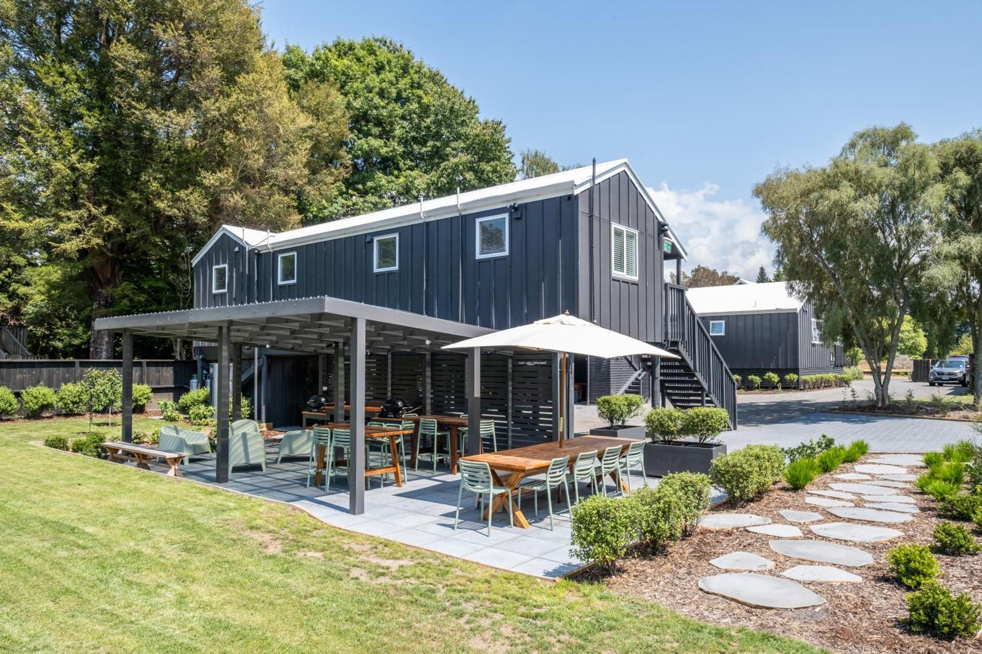 The Quarters Villa Turangi Exterior photo